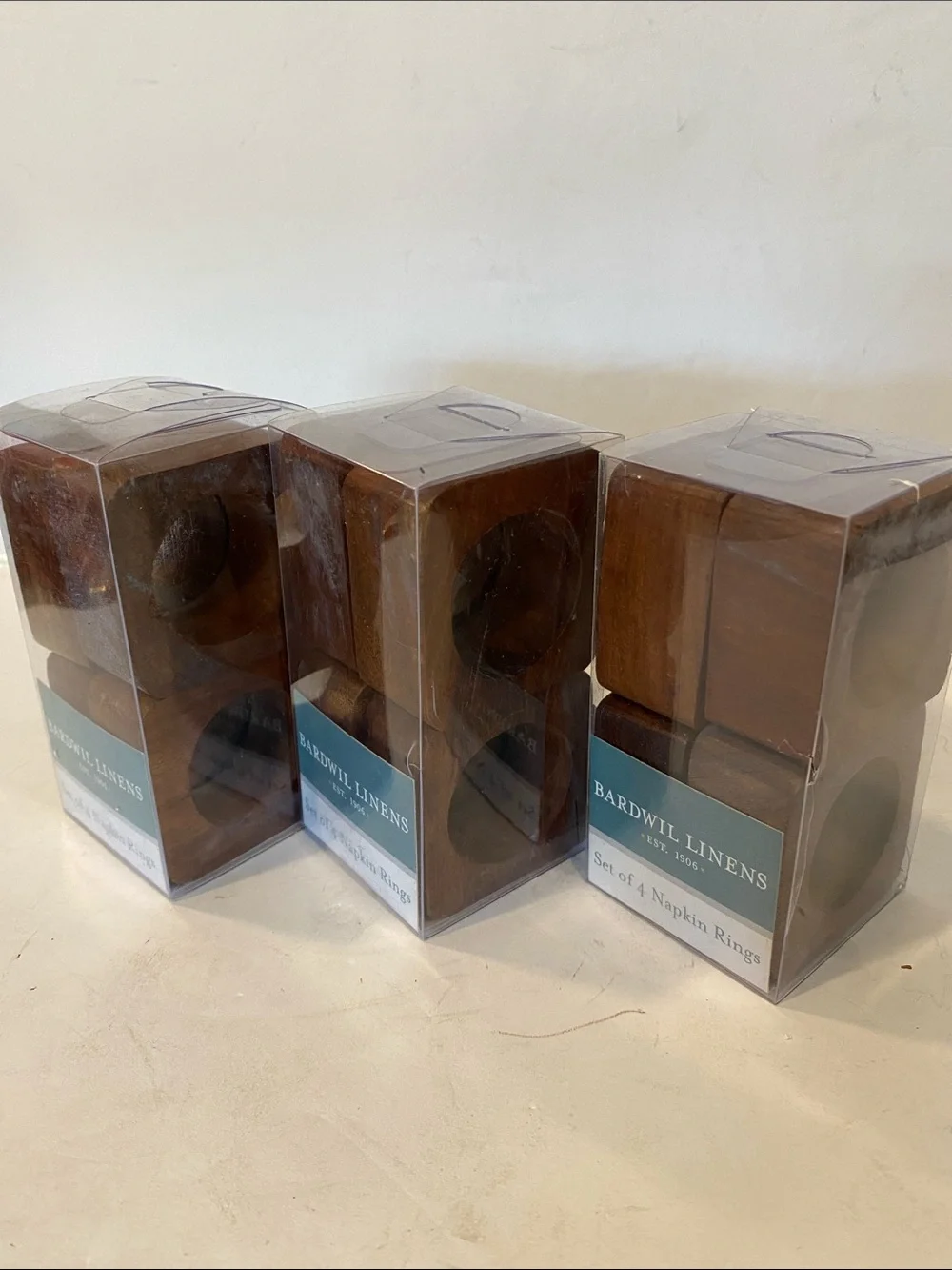 NIOP Bardwil Linens Wooden Napkin Rings - Brown 12 (3 Sets of 4)